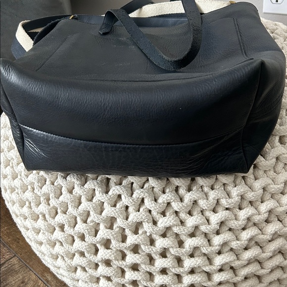 Madewell zip-top transport tote. Navy. - Picture 4 of 7
